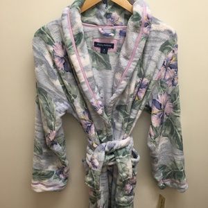 Tommy Bahama Robe